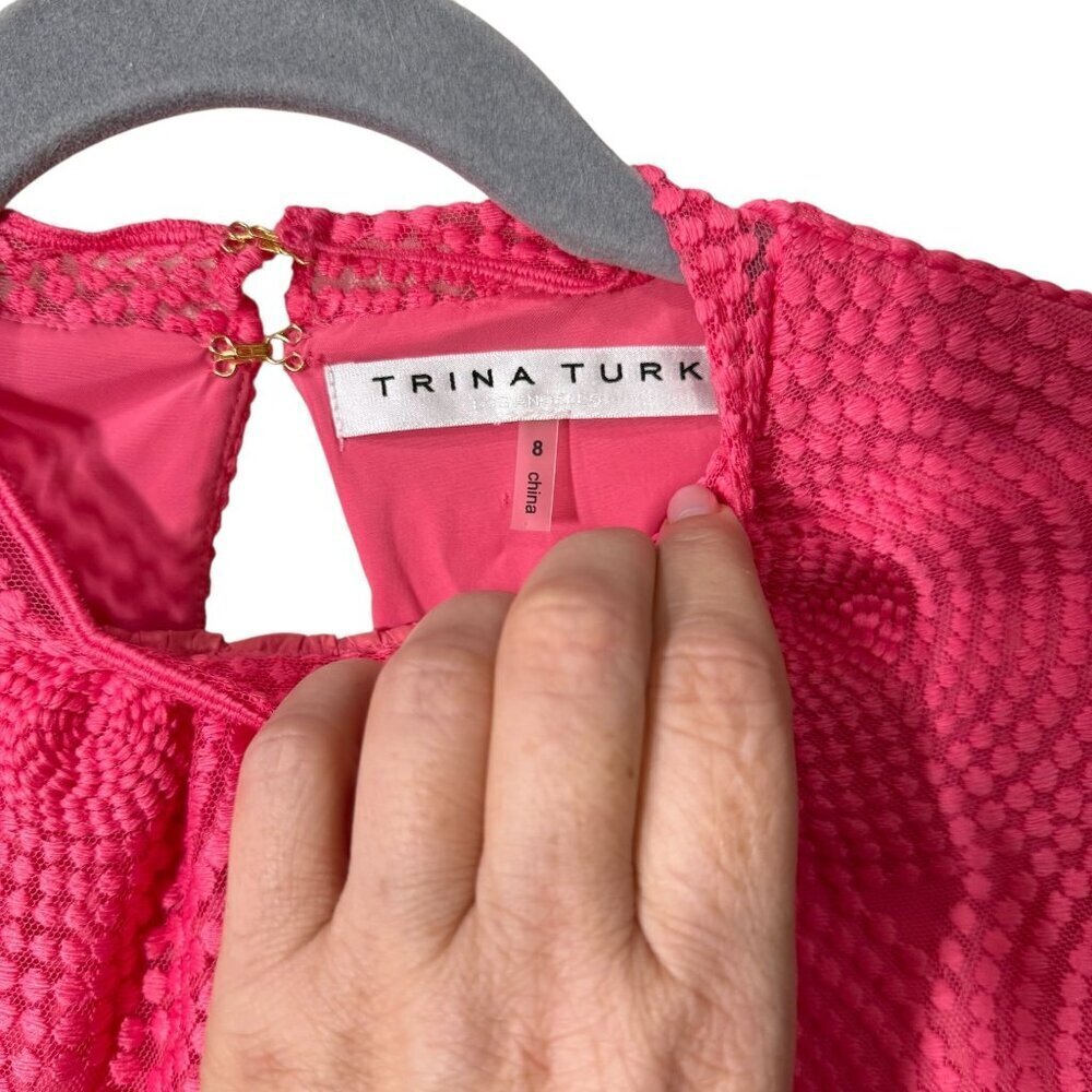 Trina Turk Hot Pink Textured Shift Dress With Circle Design & Keyhole Back size - Picture 3 of 6